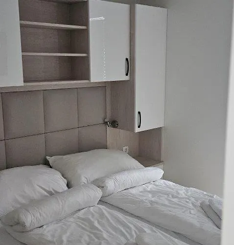 Båthotell Marinnstro